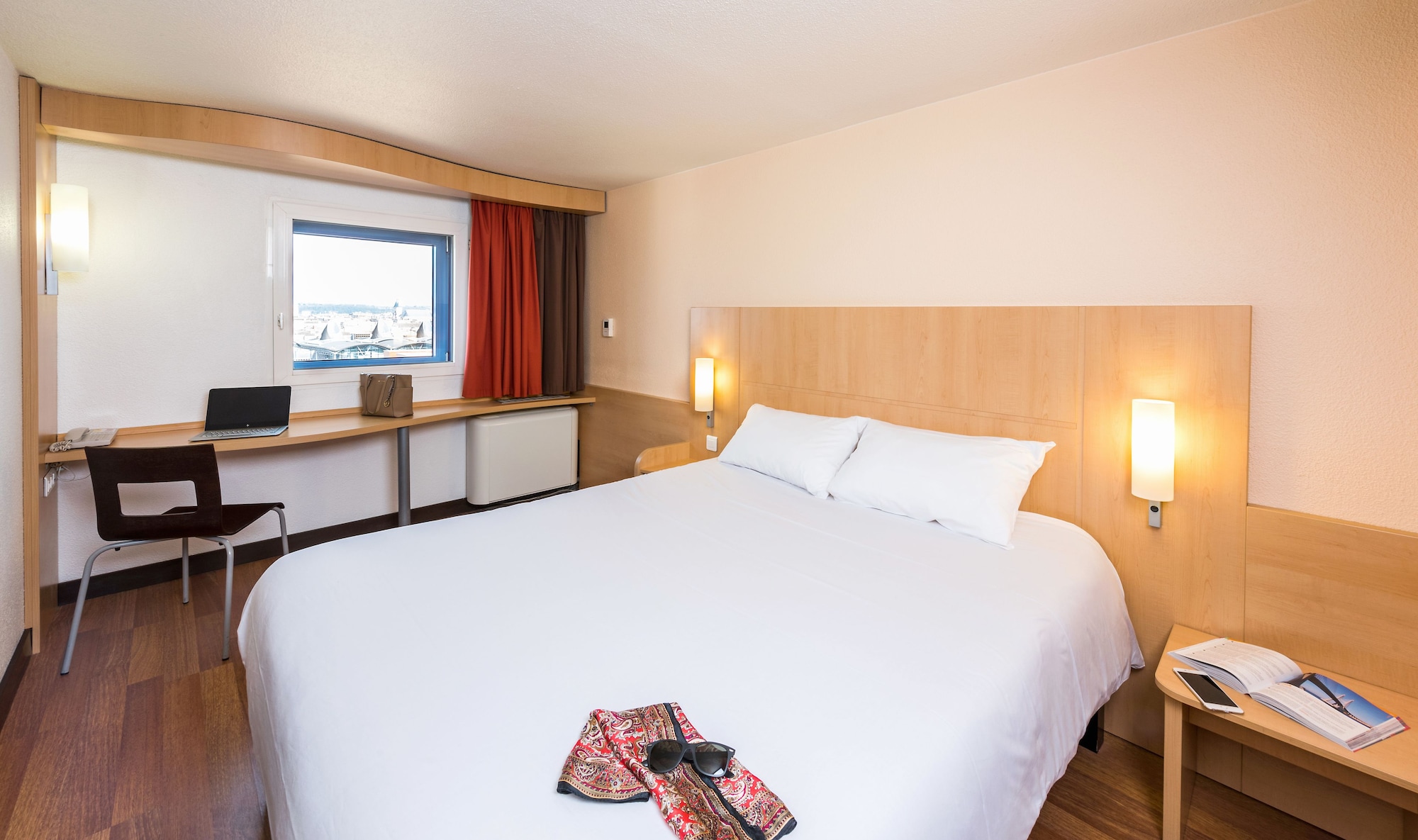 STANDARD, DOUBLE BED