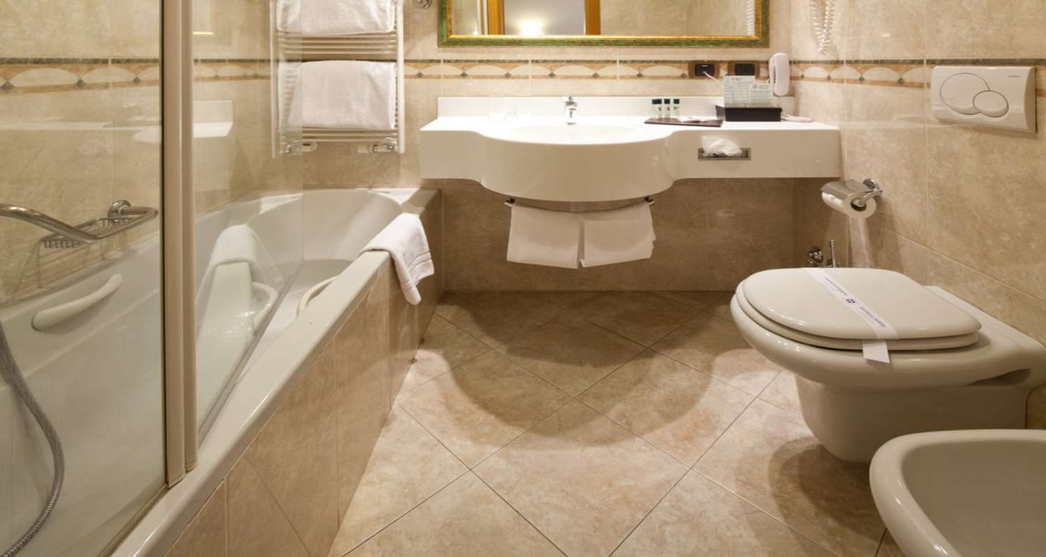 غرفة قياسية بسرير كينج، Hotel Mirage Sure Hotel Collection By Best Western 4/6