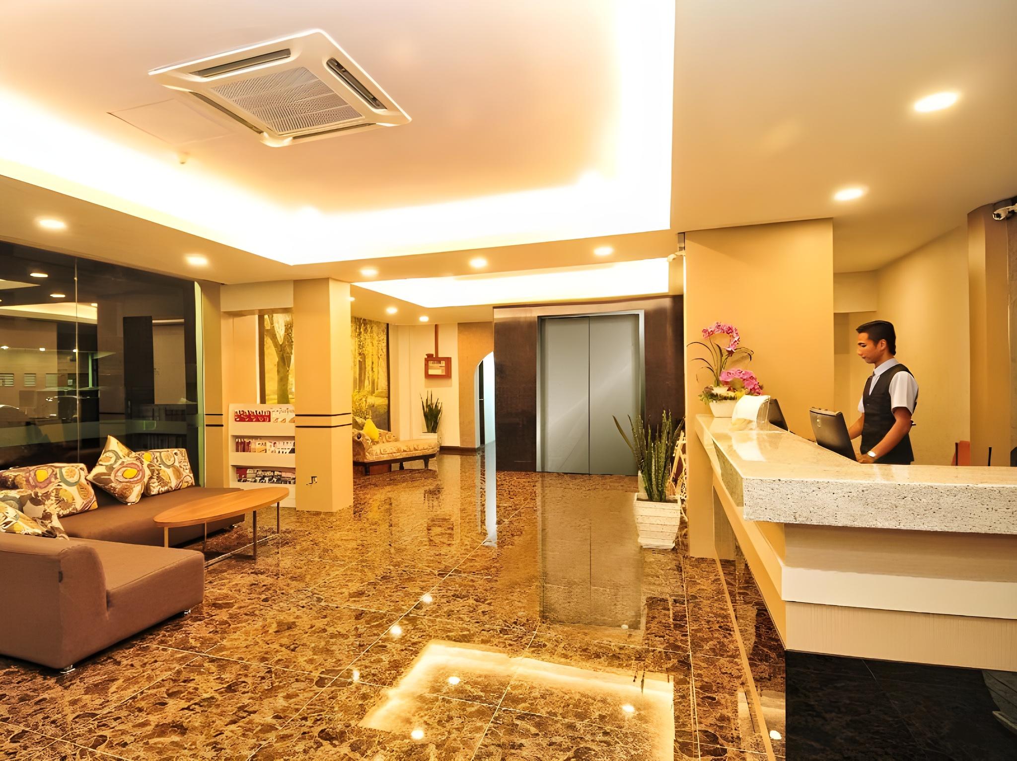 Grand Ct Hotel 18/34