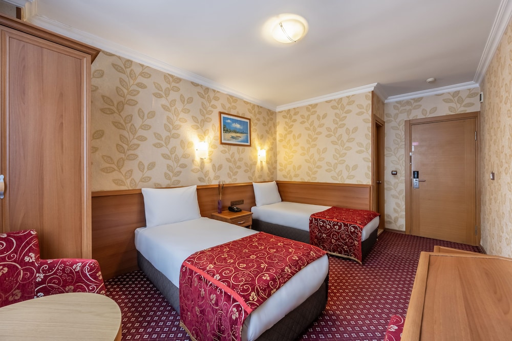 Bristol Hotel 11/50