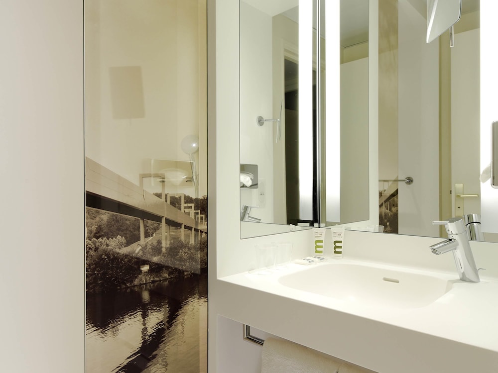 MERCURE CERGY PONTOISE CENTRE 68/70