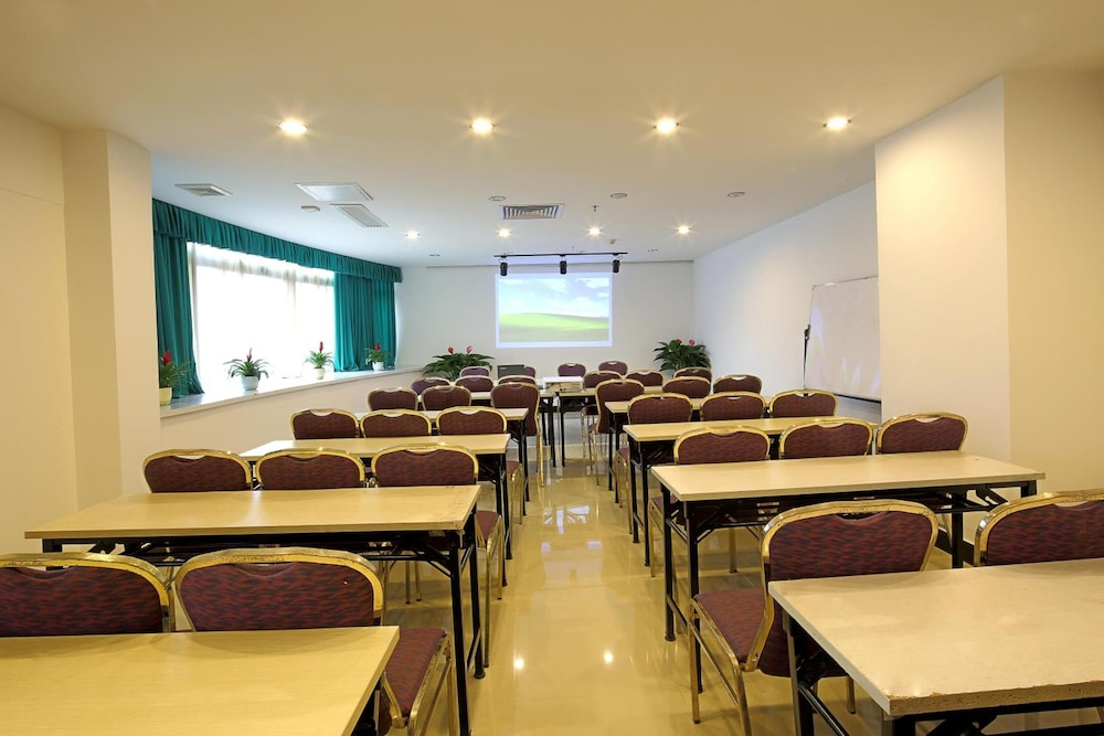 Garden Inn 4th Zhongshan Road Branch 52/60