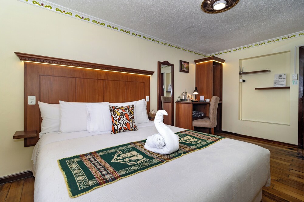 FRIENDS HOSTEL 20/78
