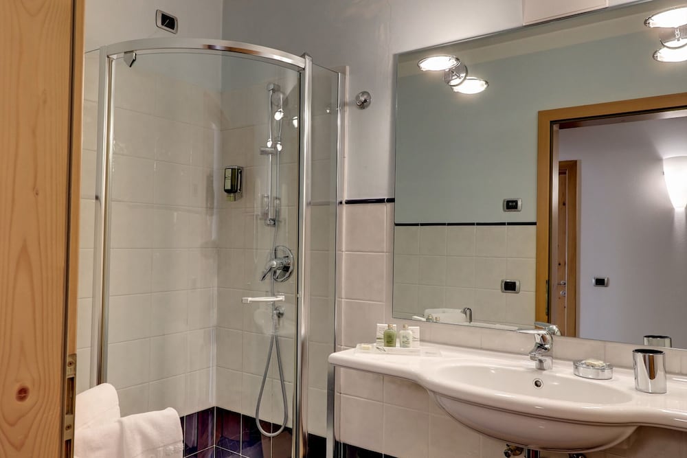 Leading Relax Hotel Maria 48/49