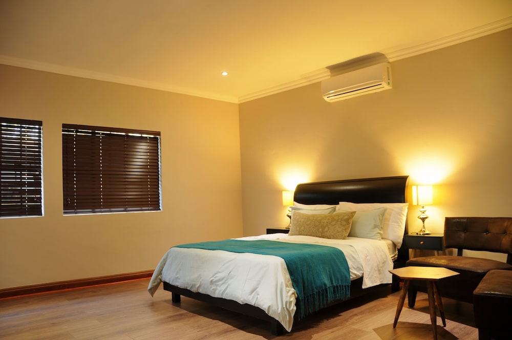 Ilanda Guest House 12/50