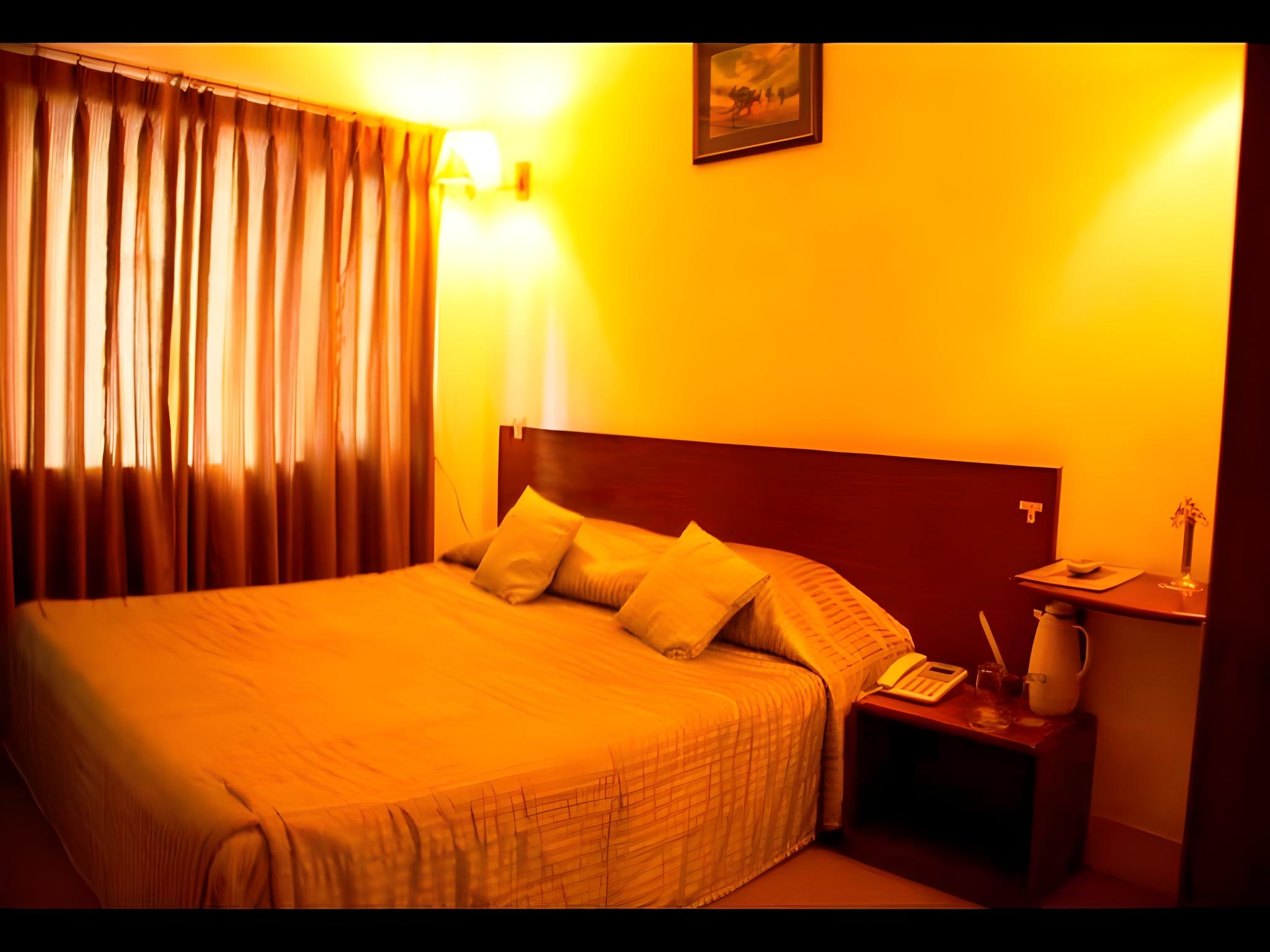 Mandap Hotel 6/17