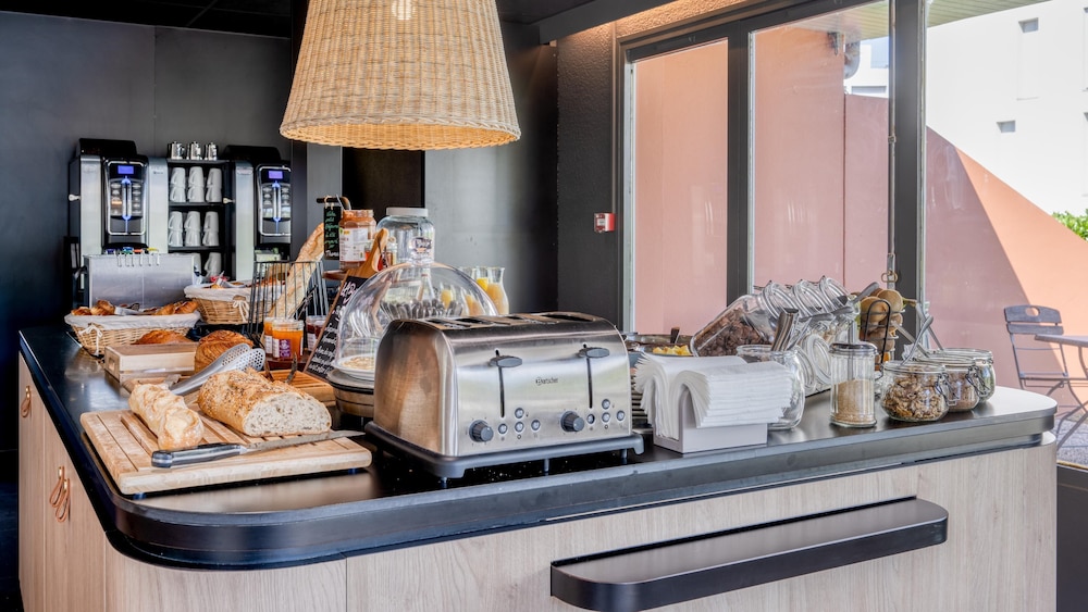 Campanile Bordeaux Ouest Le Bouscat 28/64