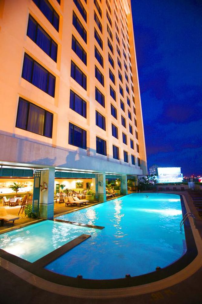 Golden Tulip Sovereign Hotel in BANGKOK