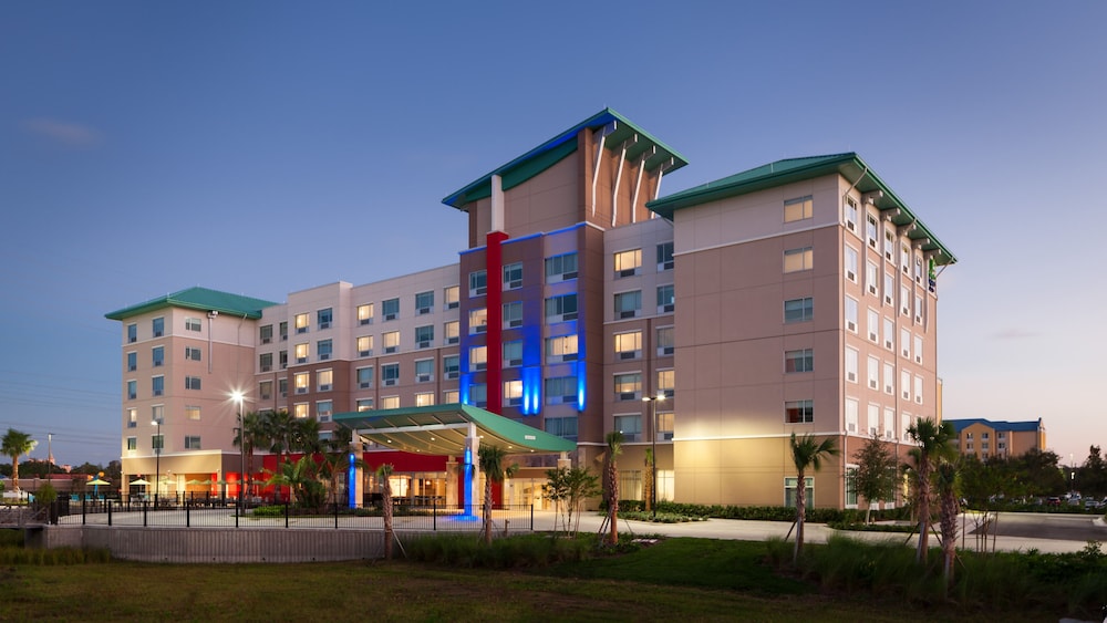 Holiday Inn Express Suites Orlando At Seaworld An Ihg Hotel