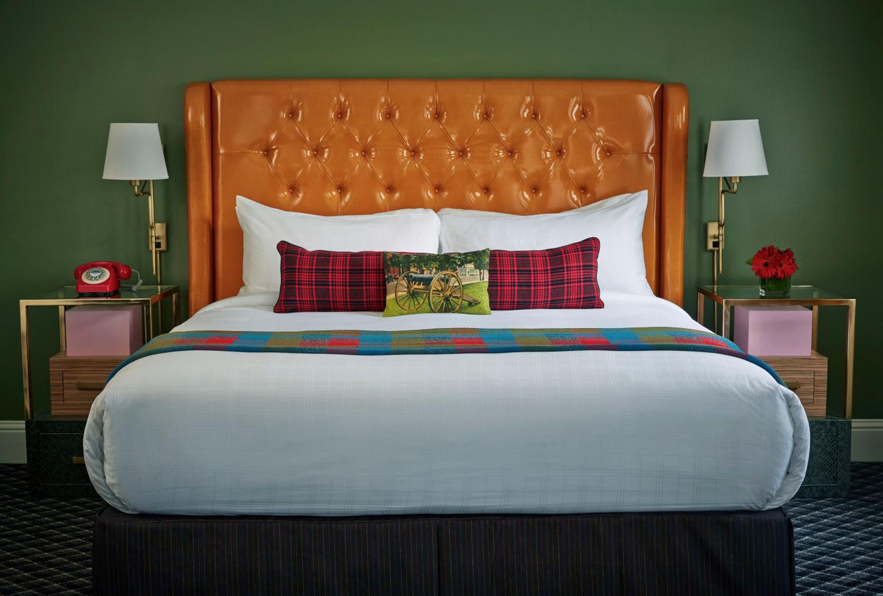 Room, King Bed, Accessible, Graduate Athens 3/5