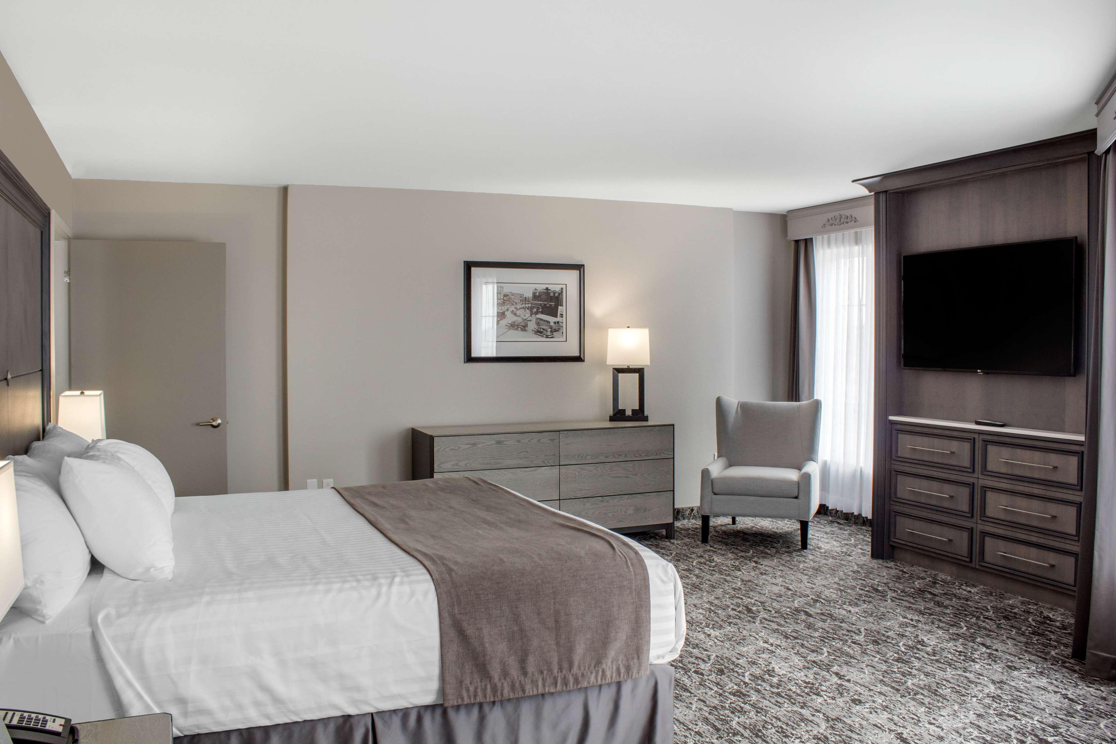 1 Bedroom, Royal, Suite, King Bed, High Floor