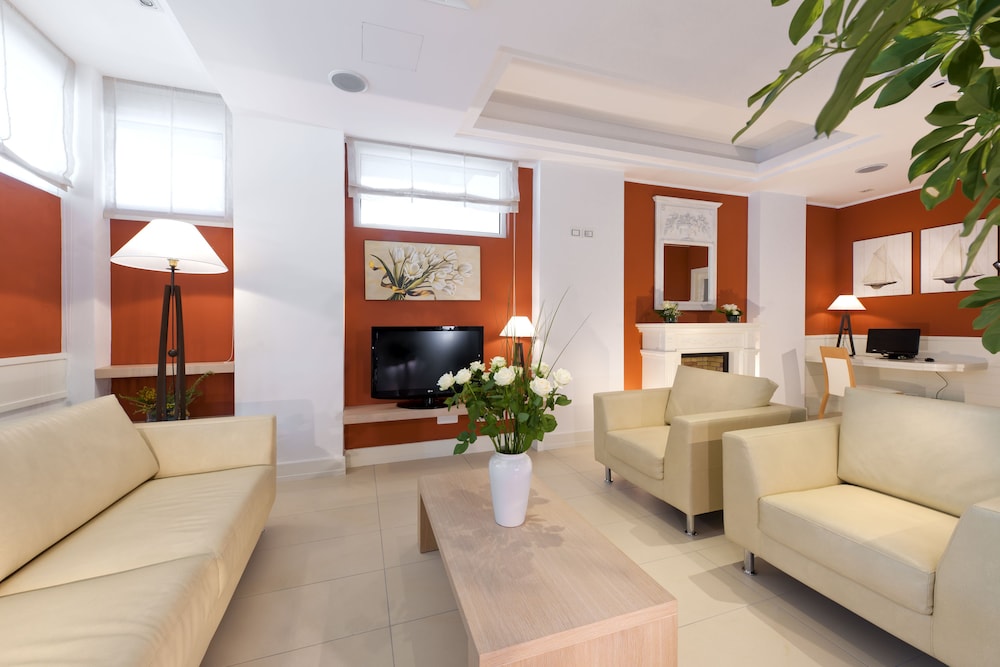 Hotel Ambasciatori 51/74