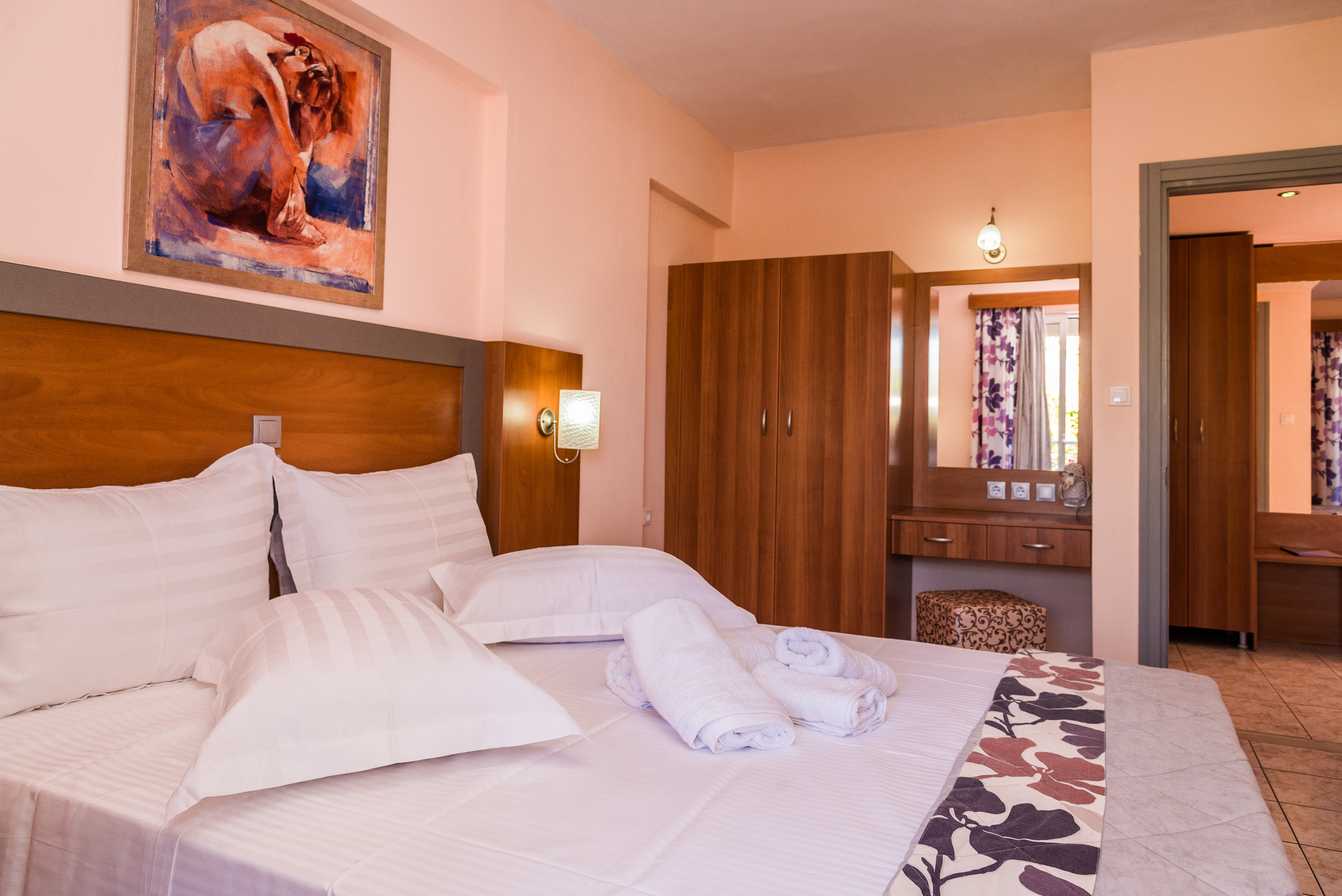 شقة، Hotel Macedonia 2/3