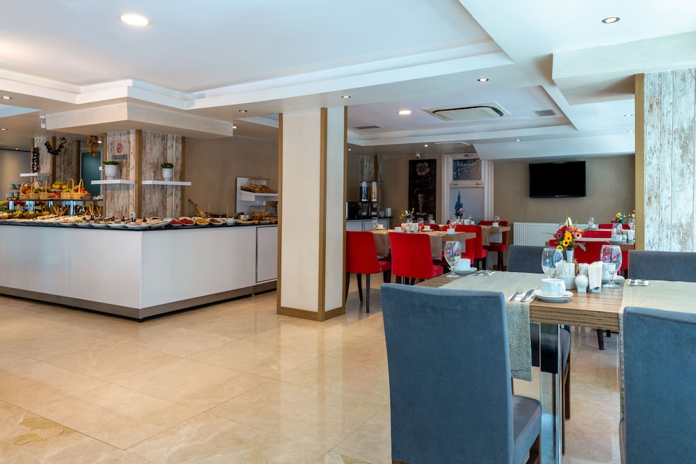 Dies Hotel 58/62