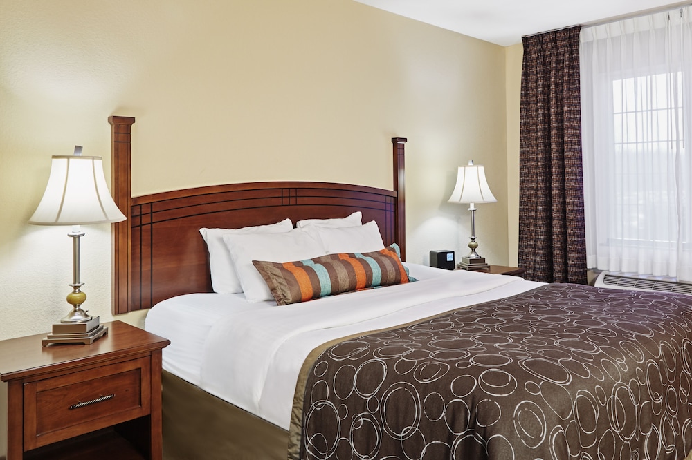 Staybridge Suites Milwaukee Airport South 13/53
