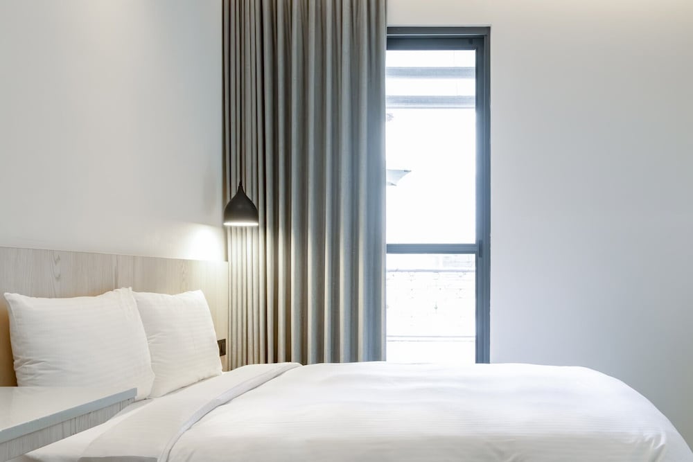 DELUXE, DOUBLE BED, BALCONY