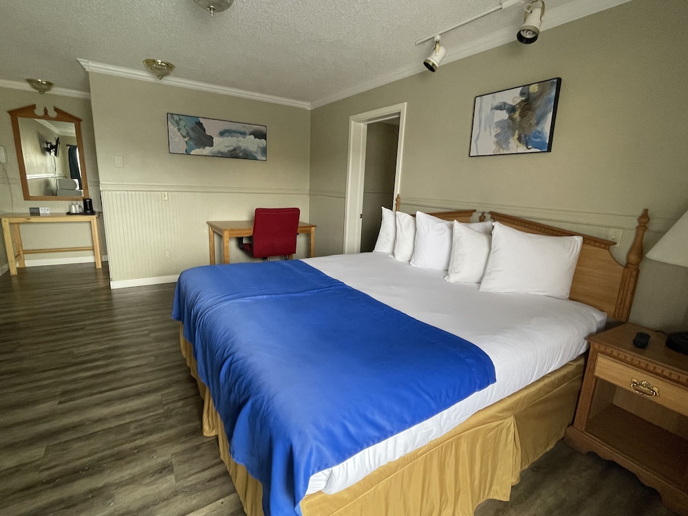 Omeo Suites Glass Beach 7/50