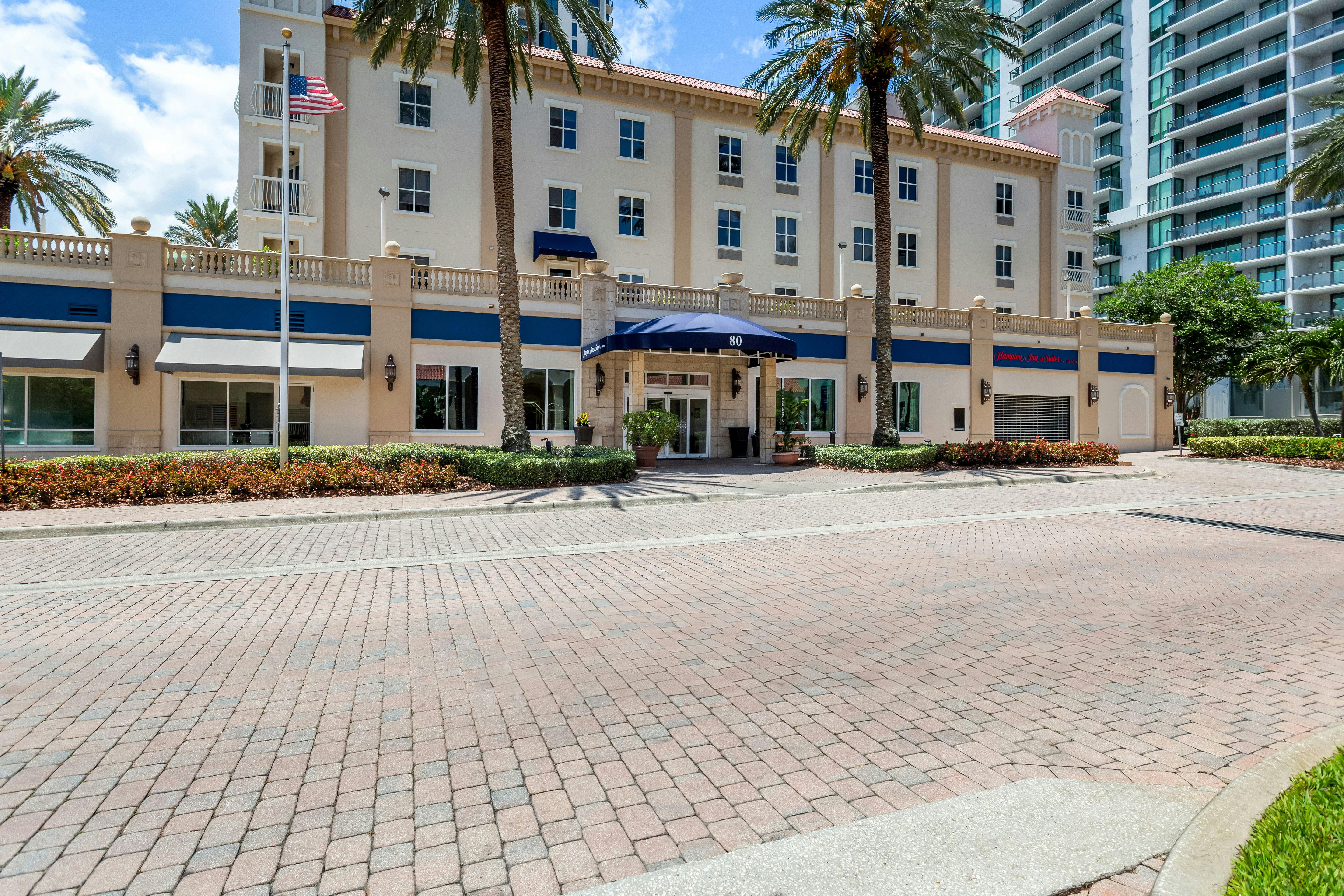 Hampton Inn Suites St Petersburg Downtown 47/51