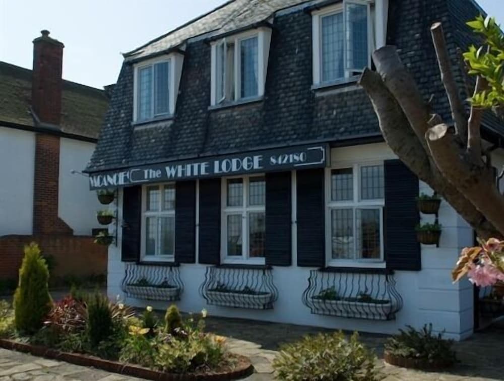 The White Lodge 3/50