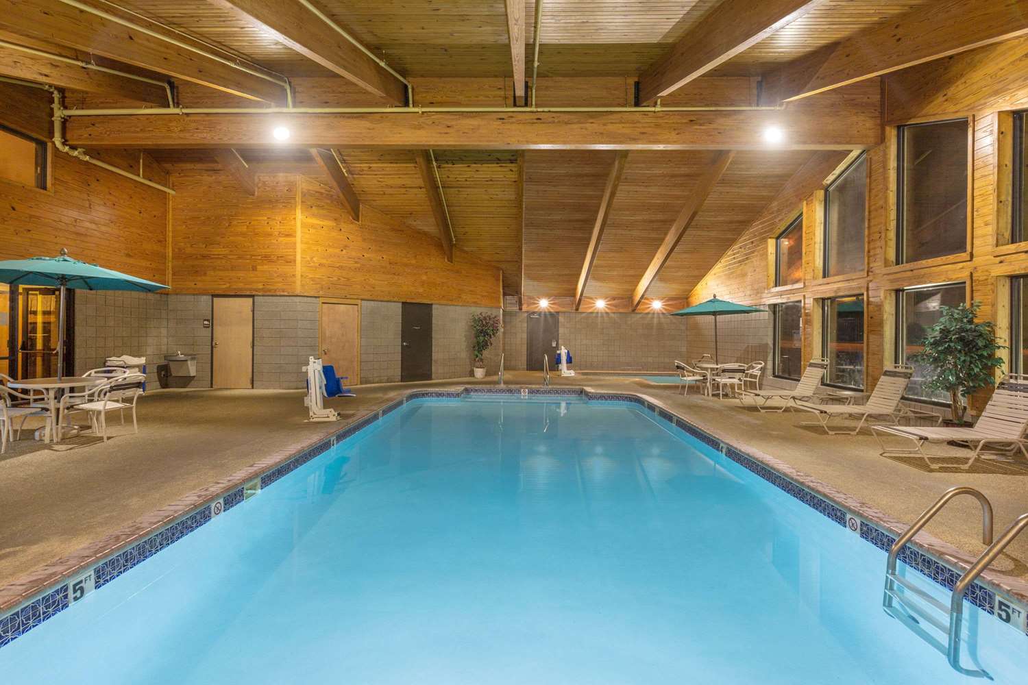 Americinn By Wyndham Kearney 4/8