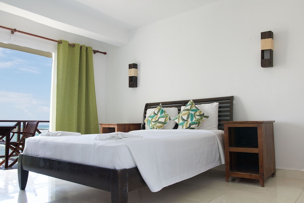 Ocean Spray Beach Apartments 7/50