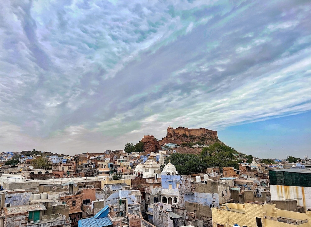 Juna Mahal 42/49