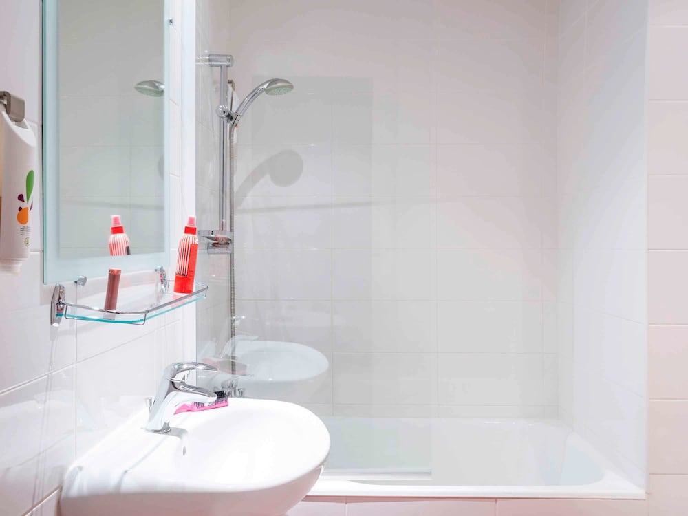 ibis Styles Asnieres Centre 9/78