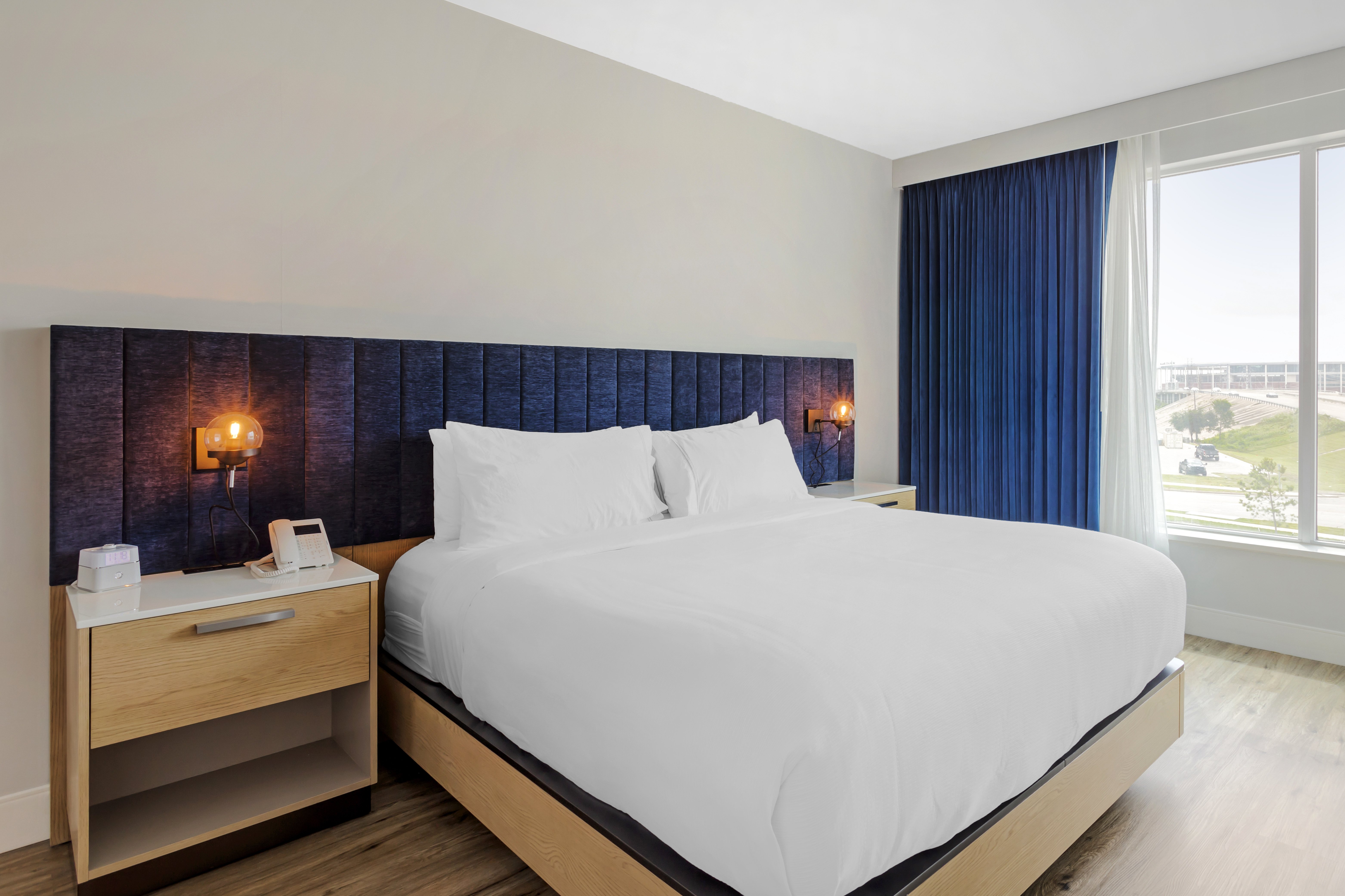 EVEN Hotel Waco - University Area, an IHG Hotel 9/50