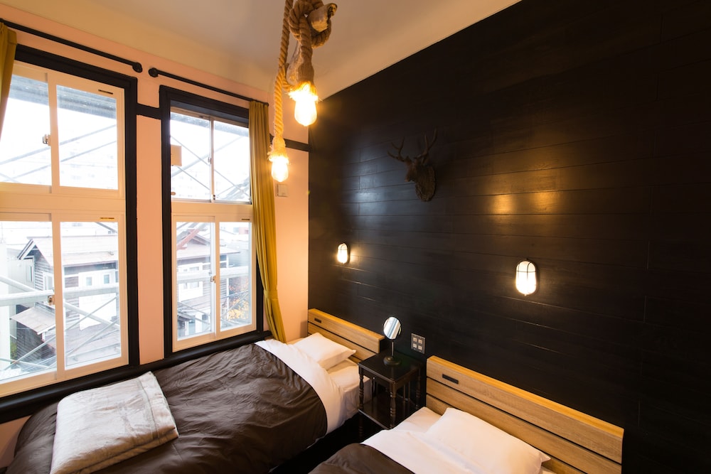 Little Barrel Guest House - Hostel 60/81
