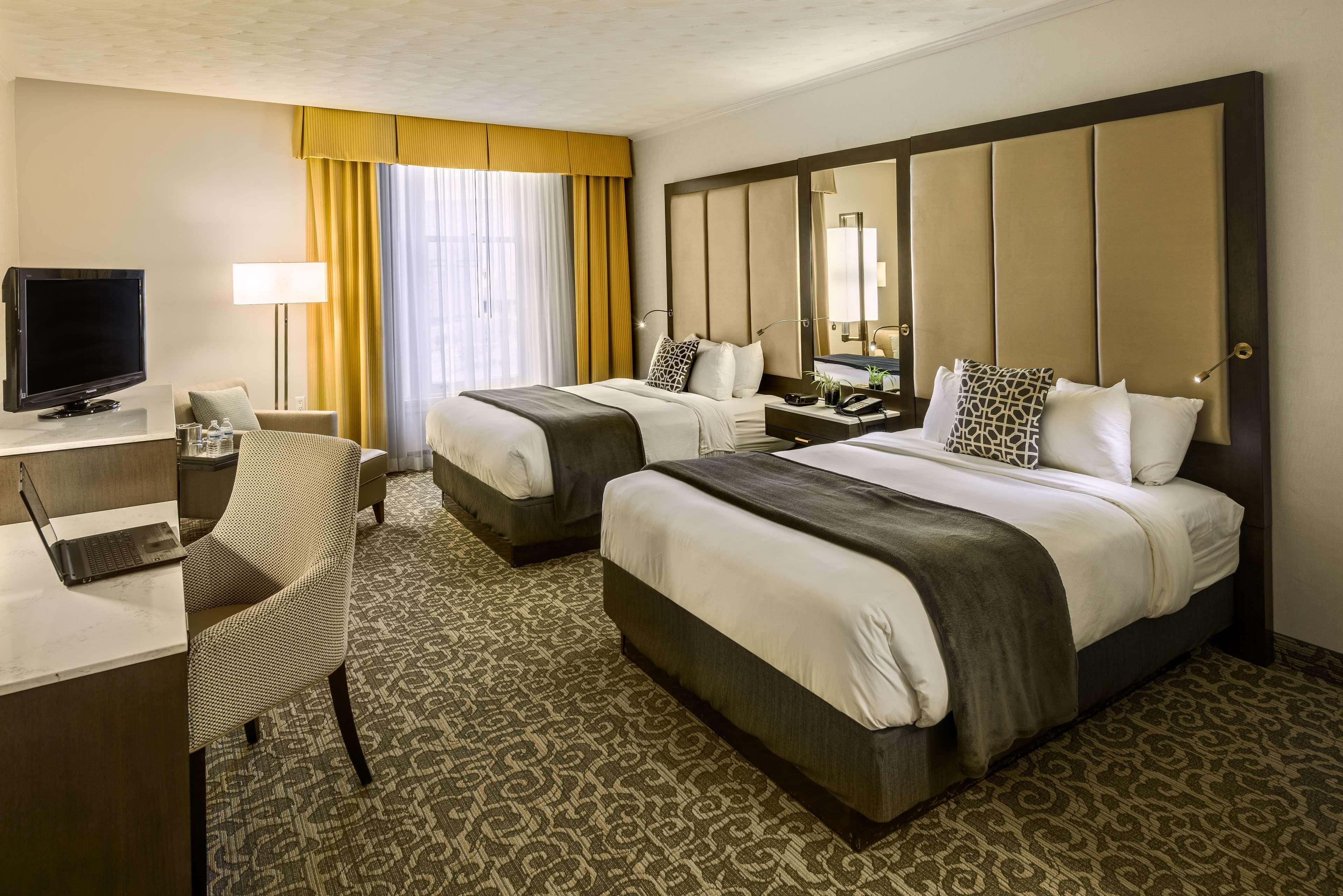 Room, Queen Bed, Accessible