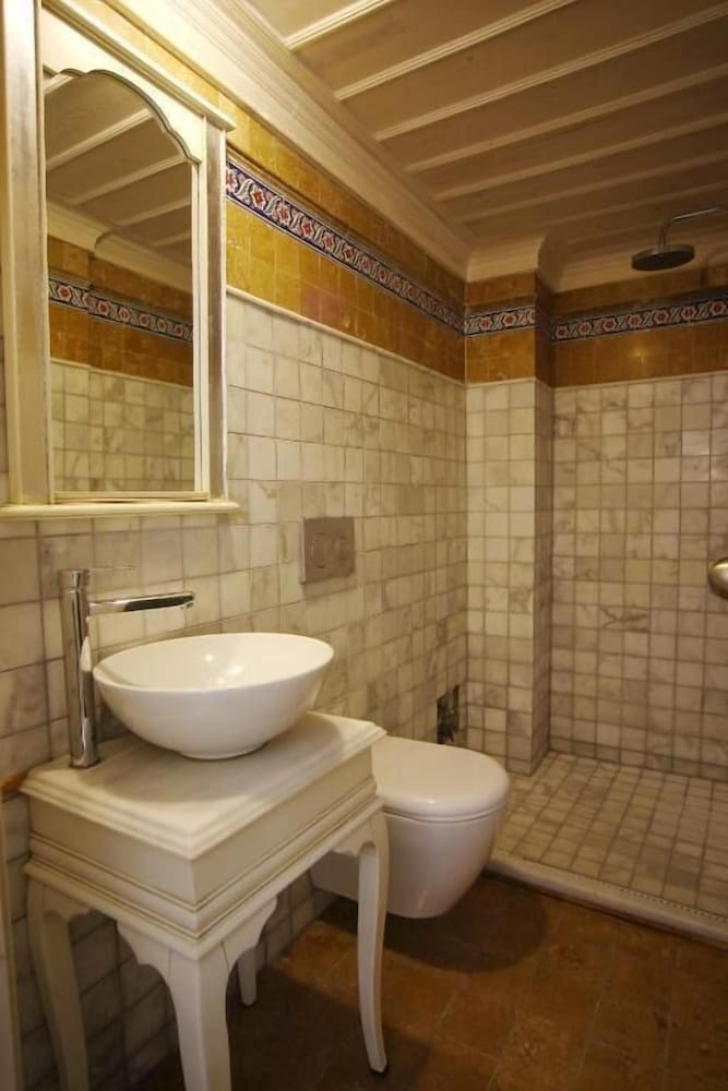 Petunya Konak Hotel 49/50