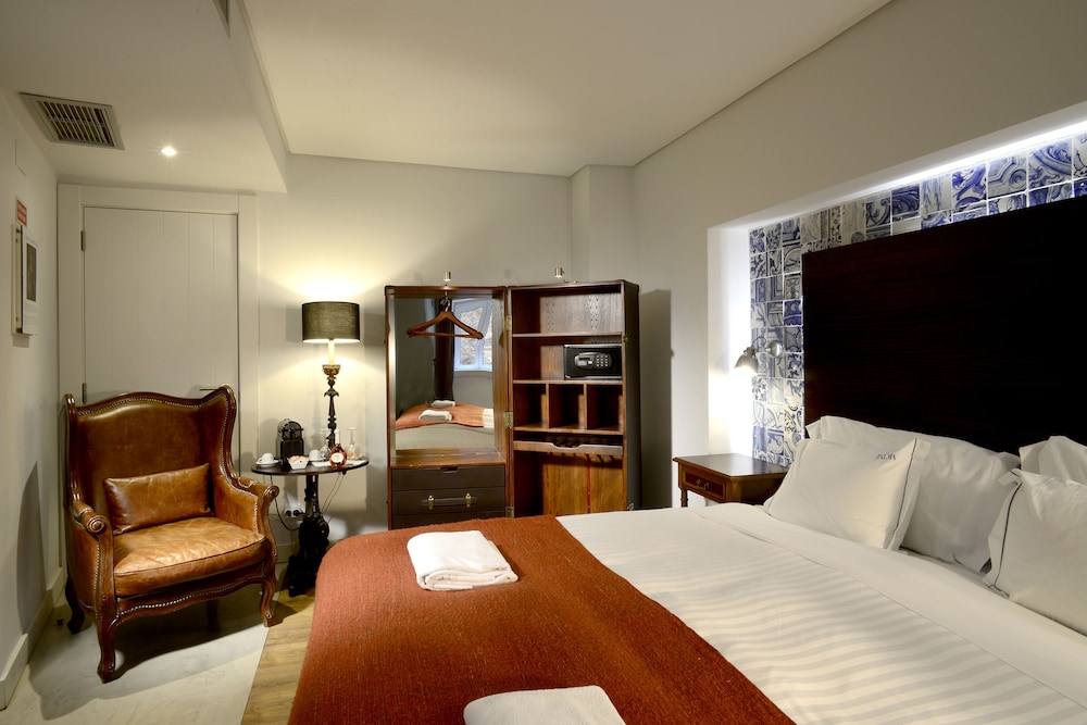 Dalma Old Town Suites 13/72