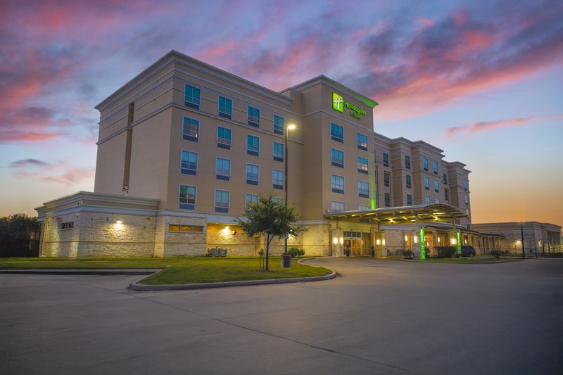 Holiday Inn & Suites Houston NW - Willowbrook 4/60