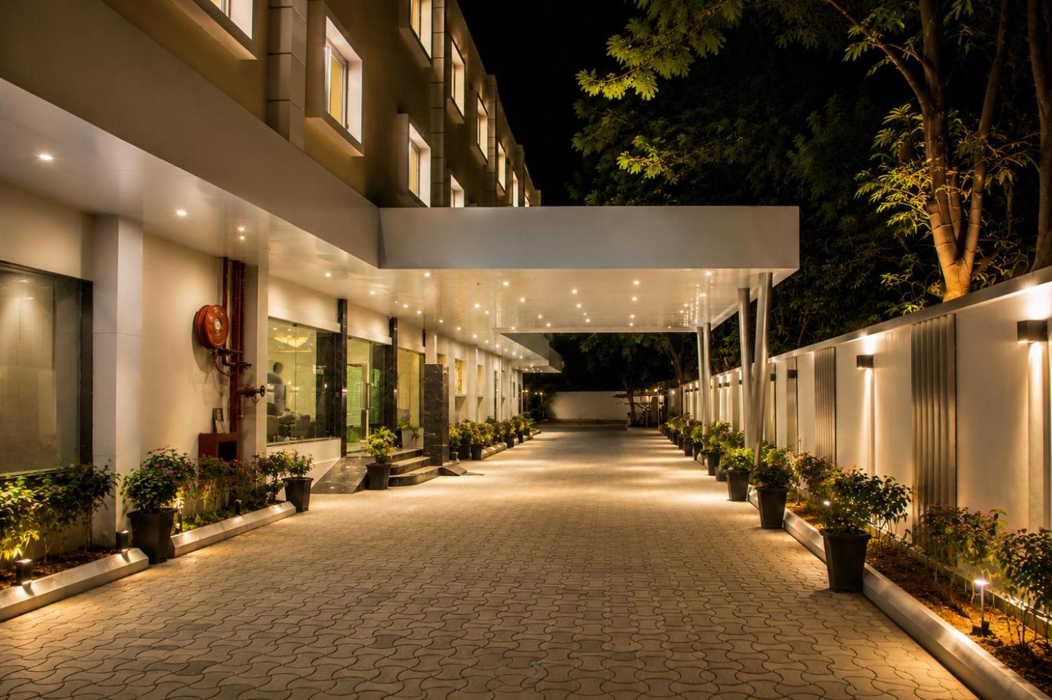 Hotel Indraprasttha 21/23