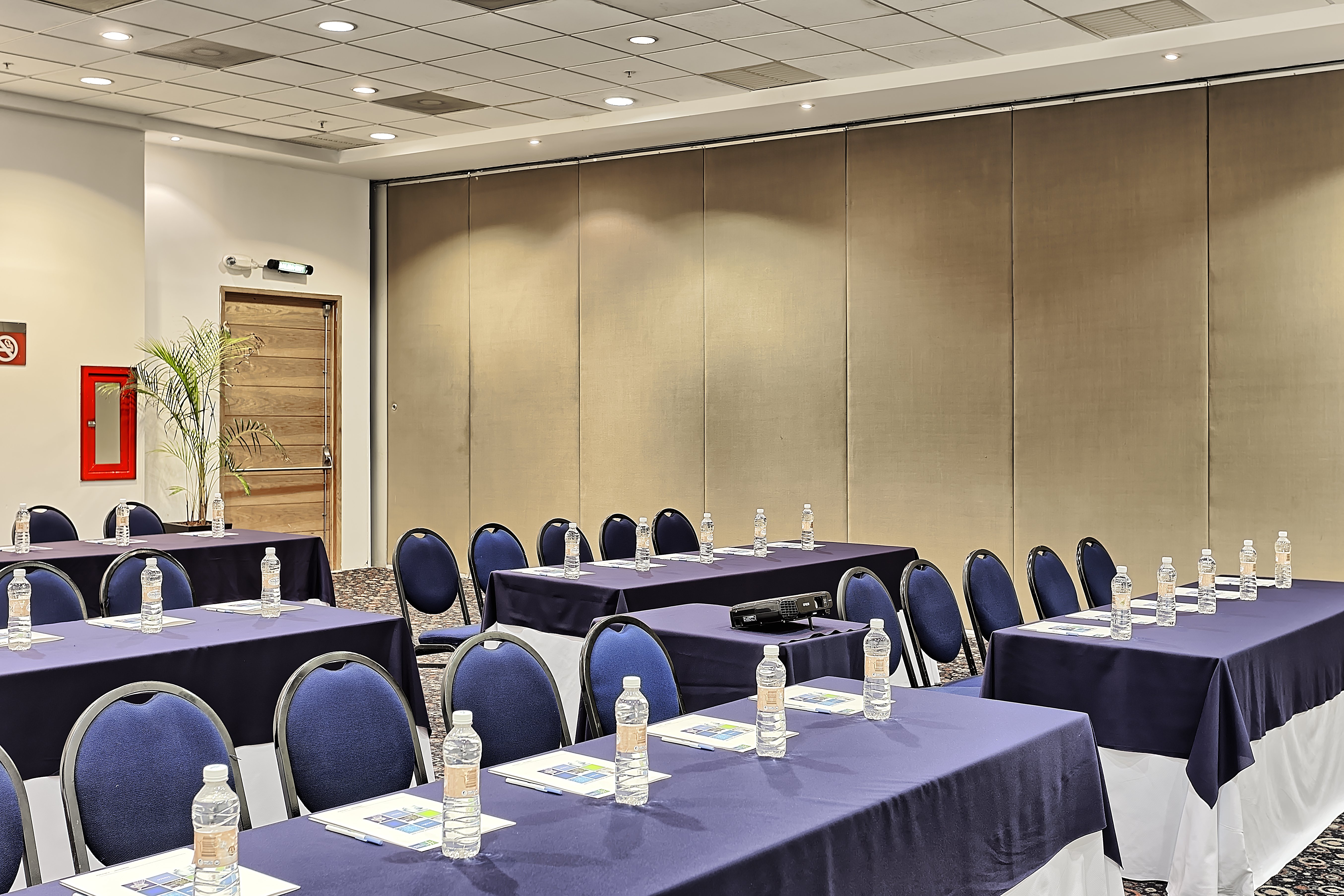 Holiday Inn Express Villahermosa Tabasco 2000 36/50