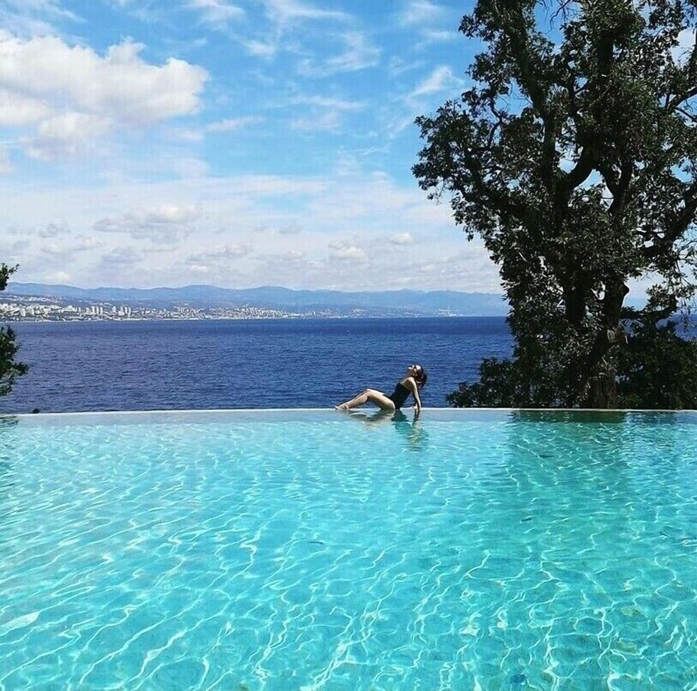 Grand Hotel Adriatic II 40/47