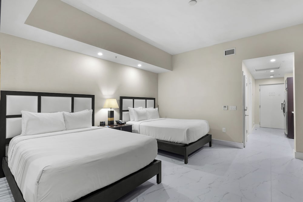 Provident Doral At the Blue Hotel 26/72