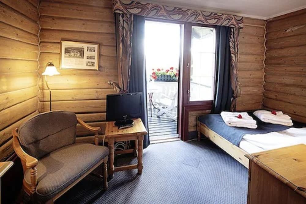 Straand Hotel 33/36