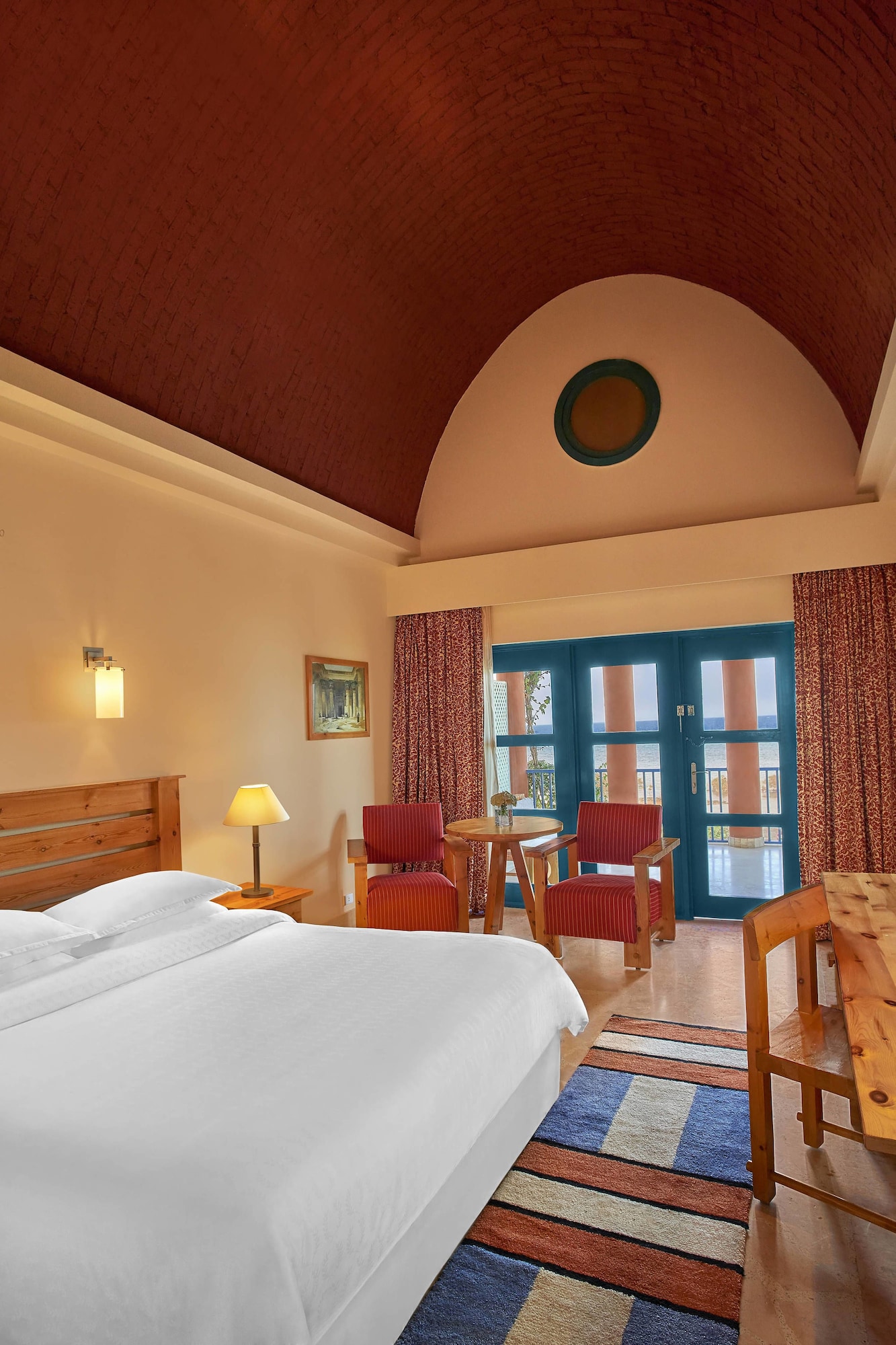 Premium, King Bed, Partial Sea View
