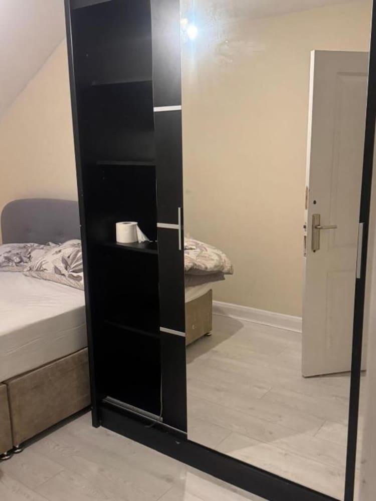 OYO Komegloba Mega room 22/22