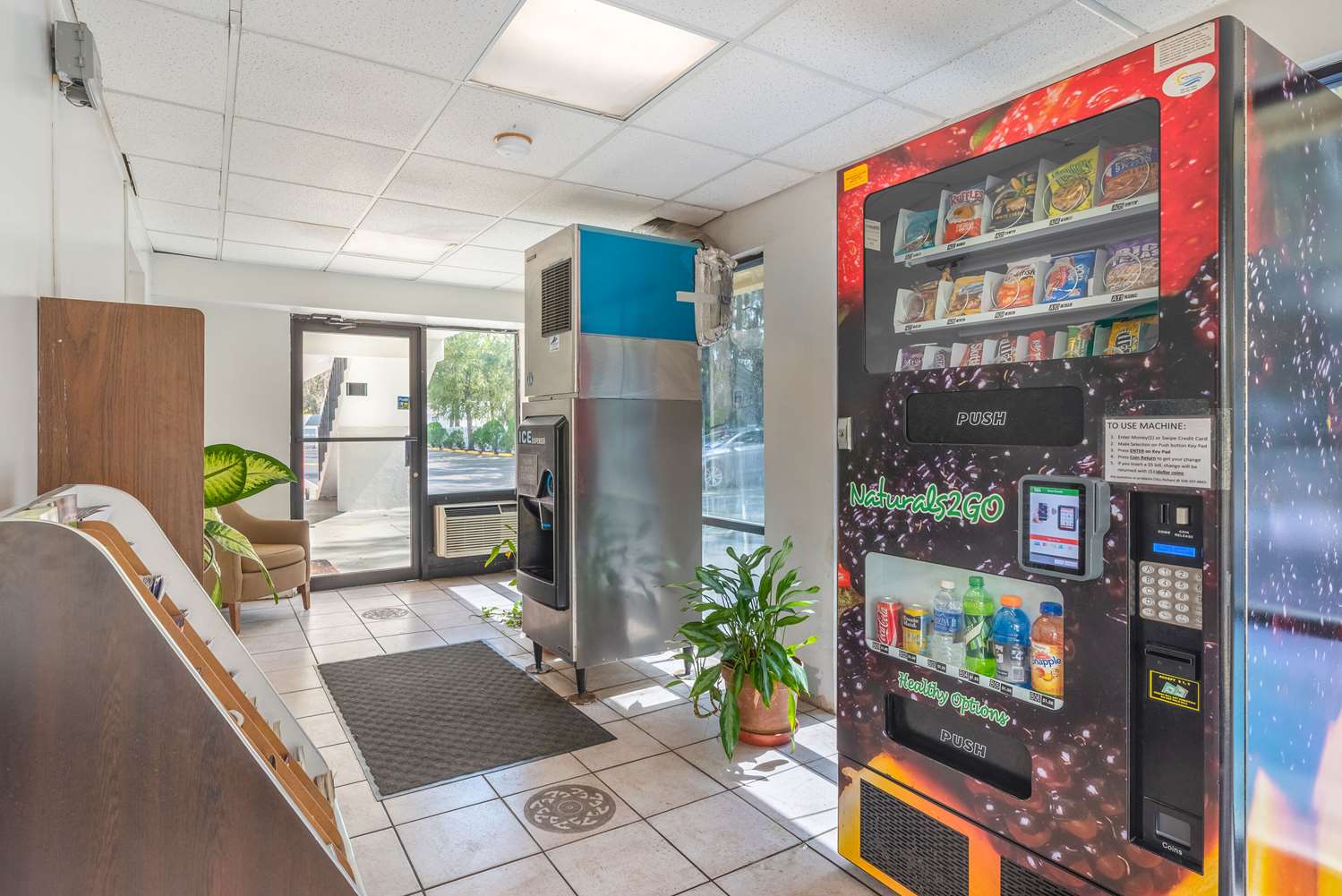 Days Inn by Wyndham Gainesville Hospital/University Area 2/6