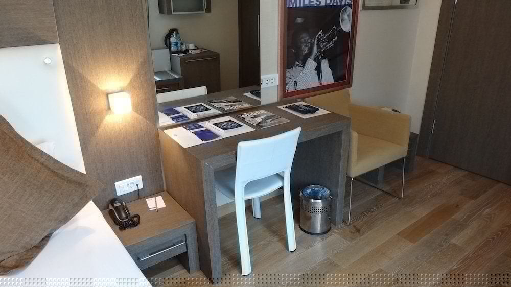 Jazz Hotel 60/70
