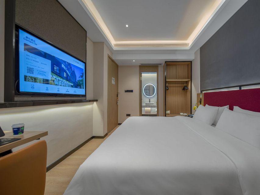 Superior, Queen Bed