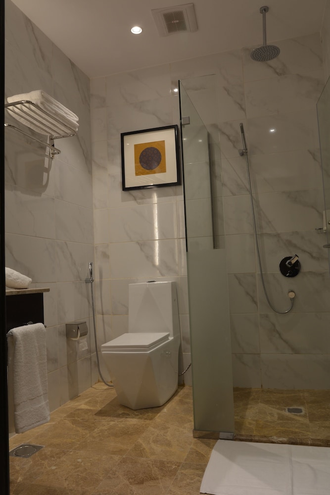 فندق برايم الحمراء(Prime Al Hamra Hotel) 9/54