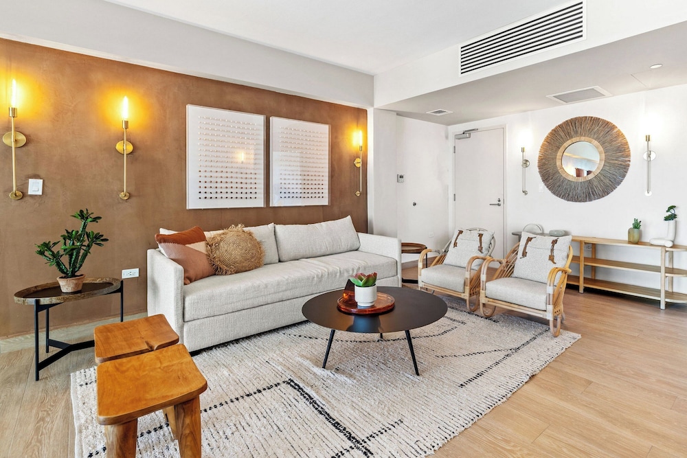 HiBird- Apartment and Suites Hotel 30/50