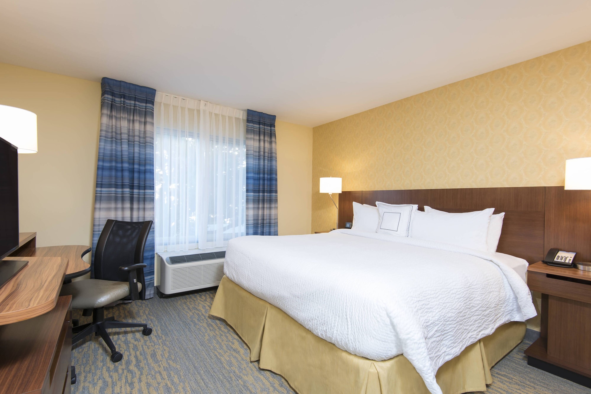 Room, King Bed, Accessible