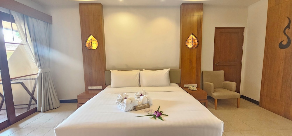 THAI HOUSE BEACH RESORT 22/75
