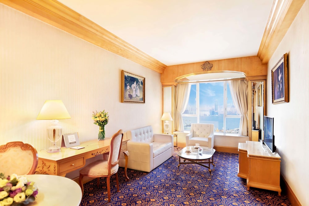 Regal Hong Kong Hotel 40/74