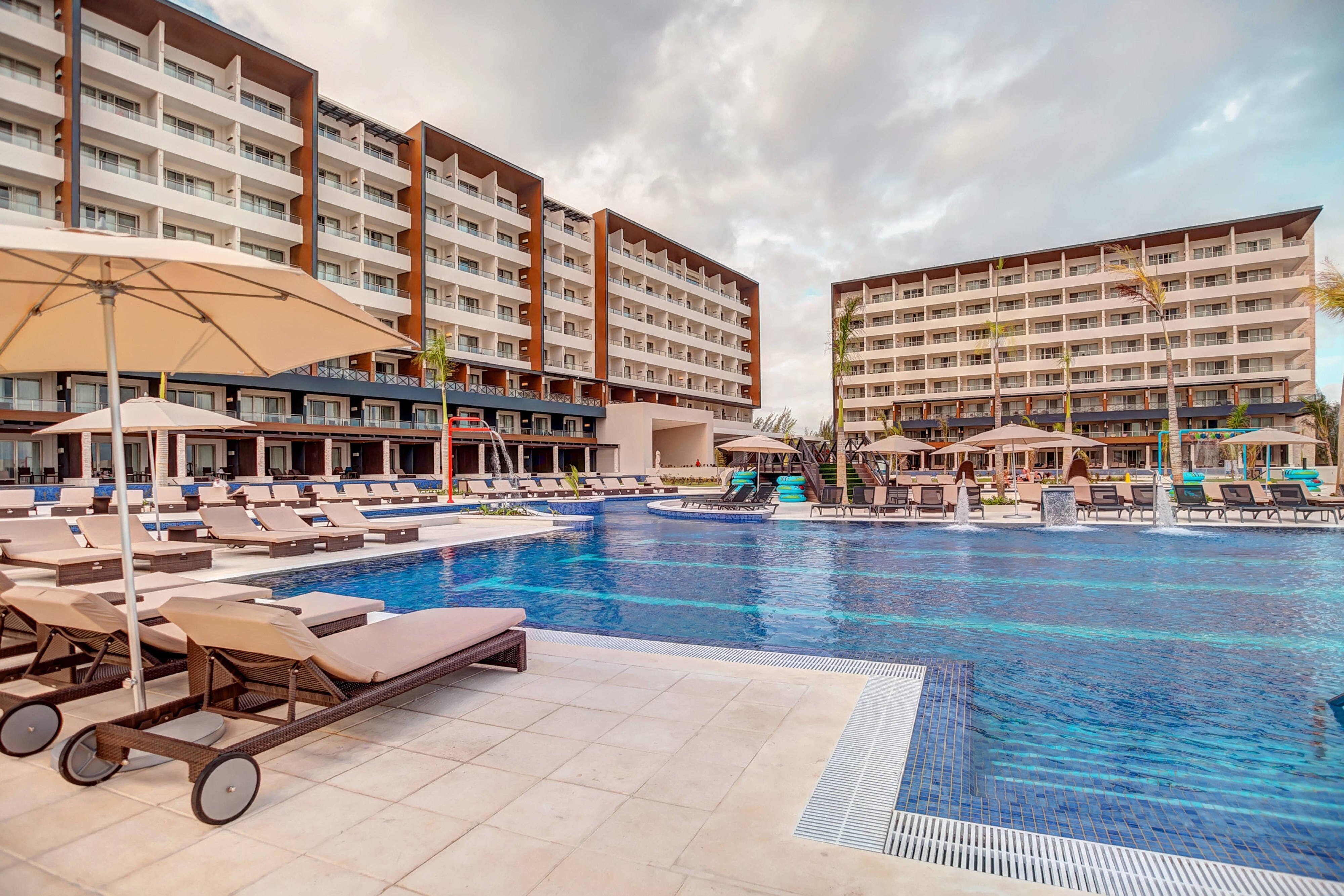 Royalton Blue Waters Montego Bay, An Autograph Collection All-Inclusive Resort 82/84