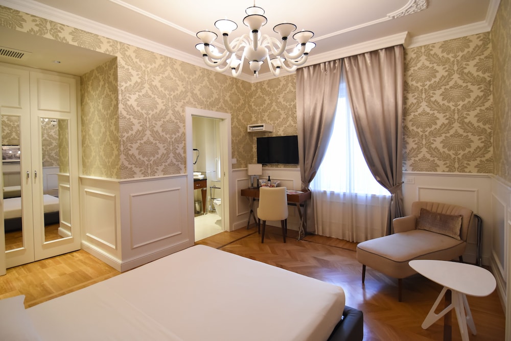 Luxury Duomo Rooms 20/50